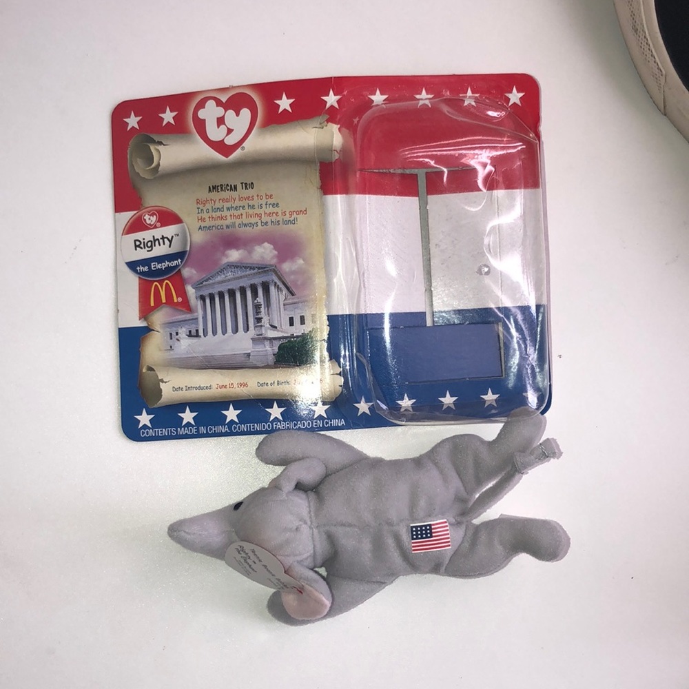 Righty the Elephant Beanie Baby